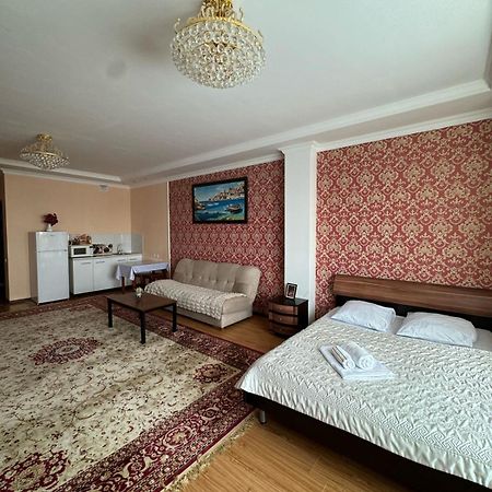 Sky House Astana Hotel Екстериор снимка