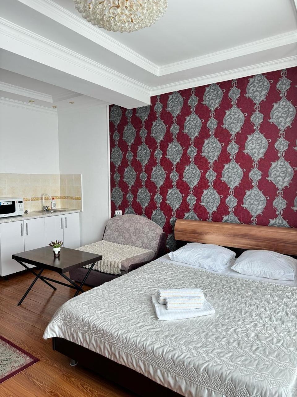 Sky House Astana Hotel Екстериор снимка